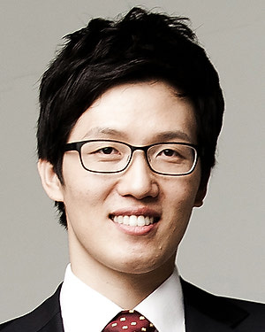 Headshot of Tae-In Kam