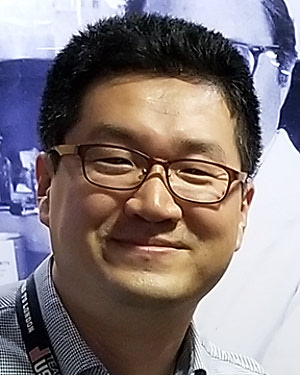 Headshot of Sung Ung Kang
