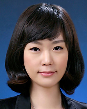 Headshot of Sooyoung Shin Martin